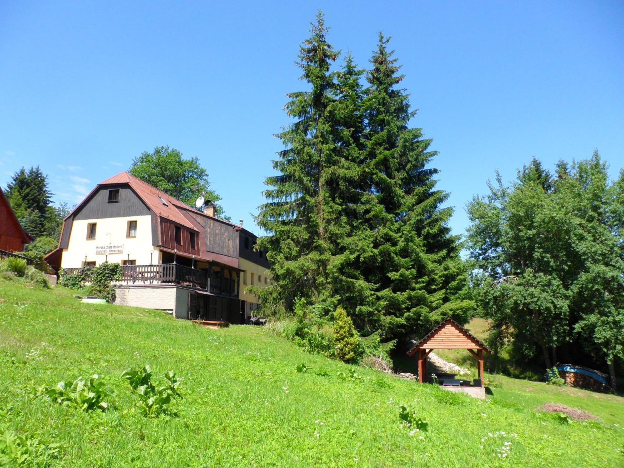 Horska Chata Hubert Bedřichov Exteriör bild