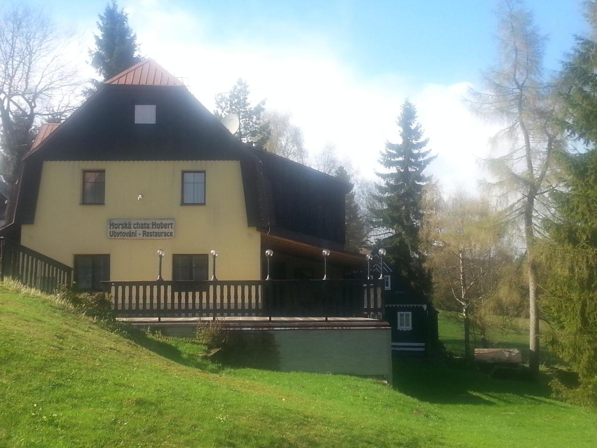 Horska Chata Hubert Bedřichov Exteriör bild